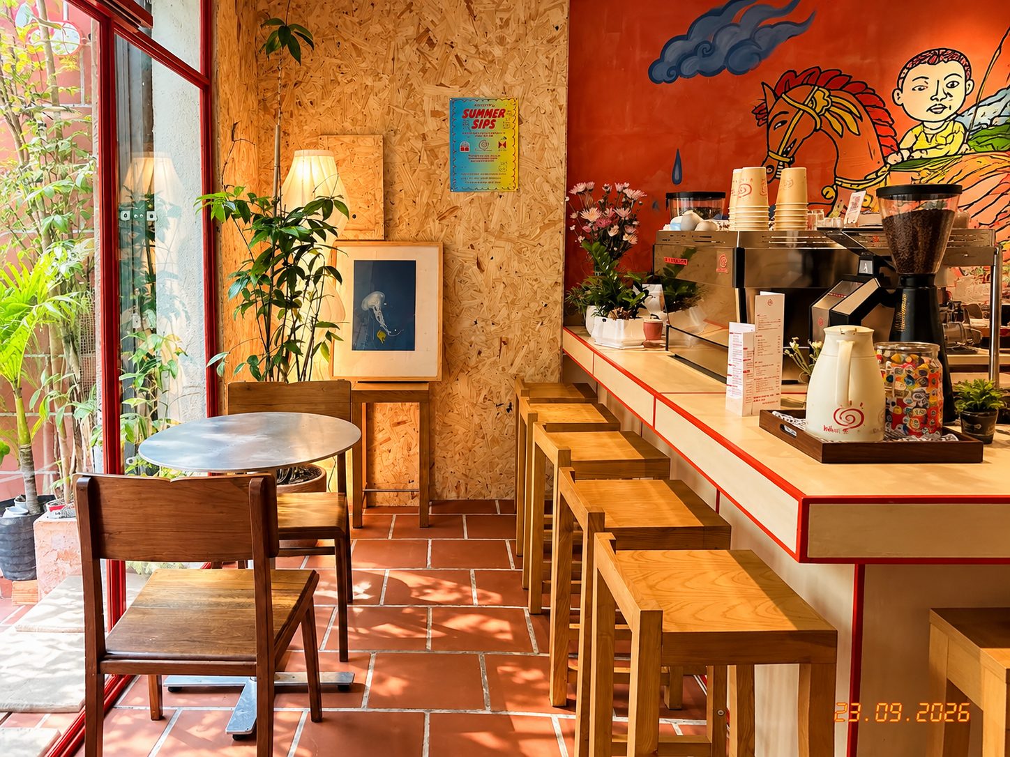 Kiku Cafe Bar — тихое место в переулке в центре Нячанга — фото 2